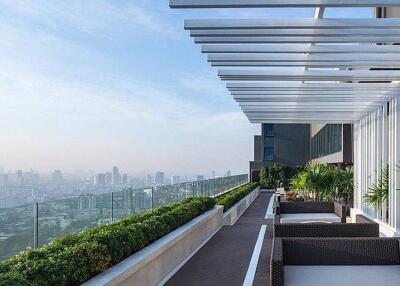 1-BR Condo at C Ekkamai near ARL Ramkhamhaeng