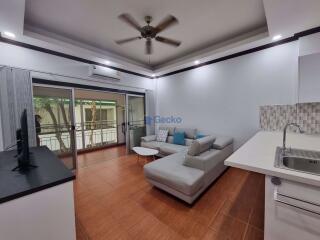 2 Bedrooms Condo in Baan Suan Lalana Jomtien C010902