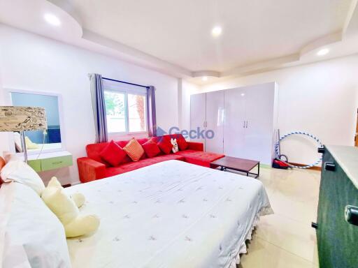 3 Bedrooms House Huay Yai H010895