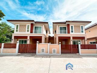 Last 3 units for sale Twin house 2 storey 3beds 3baths in Pattaya.