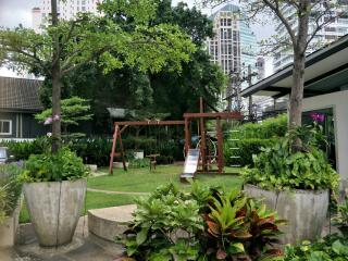 Spacious Condo Sukhumvit 39 Sale