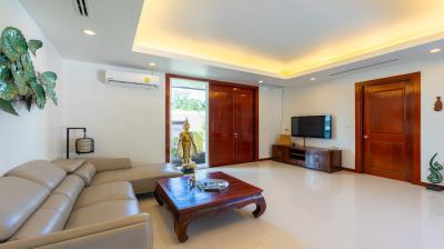 3 Bedrooms Peaceful Pool Villa in Thep Krasattri