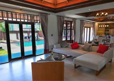 A Luxury Villa Rental with Pet-friendly Community in Pasak