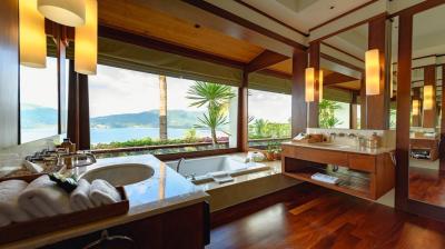 A Fabulous Villa with Sea Views