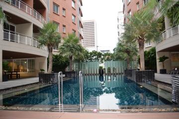 2-bedroom spacious condo for sale in Phromphong area