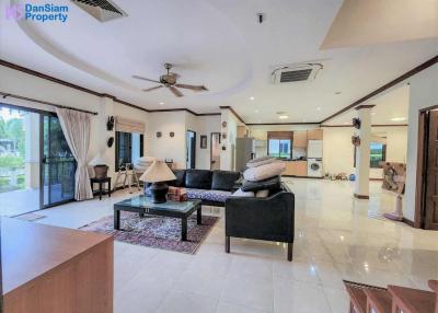 Cozy 3-Bedroom House in Hua Hin at Natural Hill 1