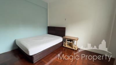 4 Bedroom Townhouse For Sale in Ekkamai 10, Watthana, Bangkok