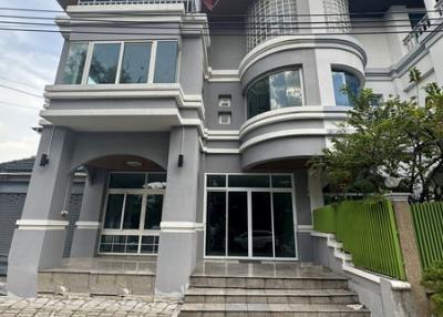 For Rent Bangkok Town House Si Vara Wang Thonglang