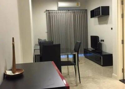 2-BR Condo at The Crest Sukhumvit 34 near BTS Thong Lor