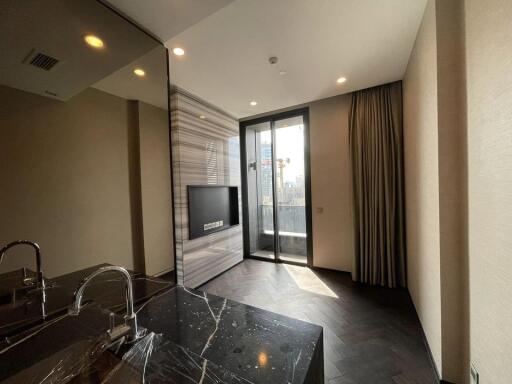 For RENT : The ESSE Sukhumvit 36 / 1 Bedroom / 1 Bathrooms / 38 sqm / 38000 THB [R11877]