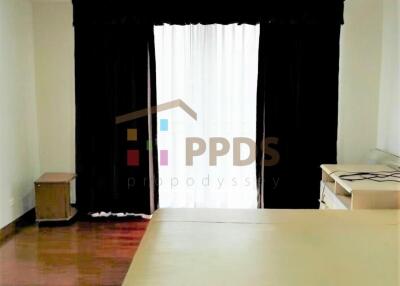 Sale with tenant Asoke Place 1 bed, high floor