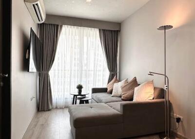 For SALE : Rhythm Sukhumvit 44/1 / 2 Bedroom / 1 Bathrooms / 51 sqm / 7500000 THB [S11881]