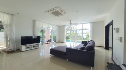 A Spacious 3 Bedrooms Condo with Tropical Garden in Bang Tao Area