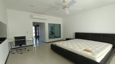 A Spacious 3 Bedrooms Condo with Tropical Garden in Bang Tao Area