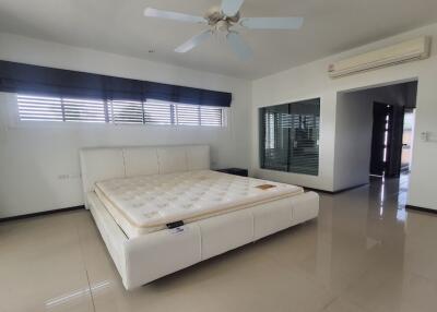 A Spacious 3 Bedrooms Condo with Tropical Garden in Bang Tao Area