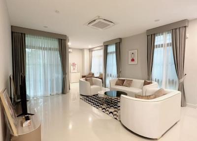 Luxury House 5-Bedroom for sale  in Rama 9-Krungthepkreetha