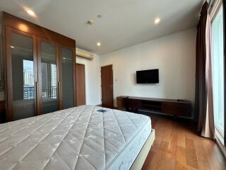 2-bedroom spacious condo for sale close to BTS Asoke