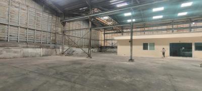 Rent warehouse at Soi Sathupradit 57
