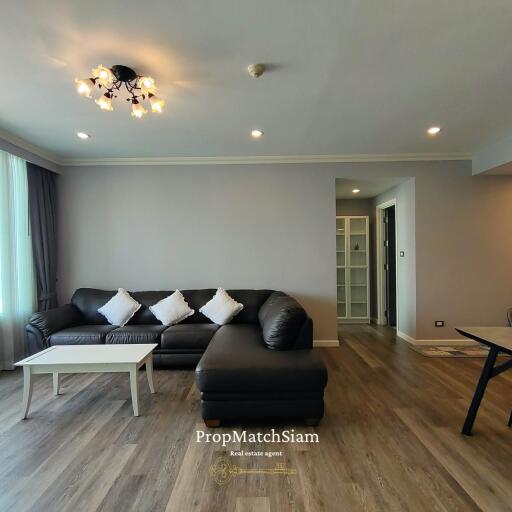 RENT 2-Bedroom- Riverfront Condo at #Watermark Chaophaya River