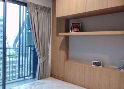 2 bed Condo in Ideo Q Chula-Samyan Mahaphruettharam Sub District C020229