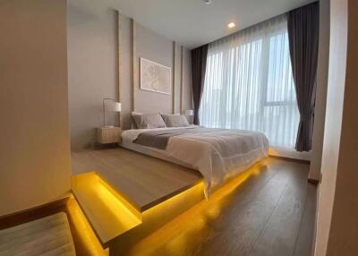 2 bed Condo in Ideo Q Sukhumvit 36 Khlongtan Sub District C020227