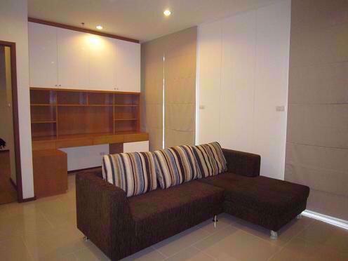 2 bed Condo in Villa Sathorn Khlong Ton Sai Sub District C020223