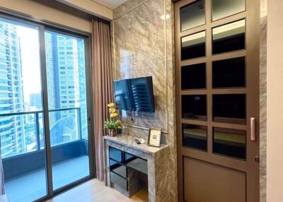 1 bed Condo in The Lumpini 24 Khlongtan Sub District C020220