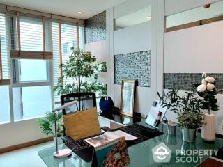 2-BR Condo at Sukhumvit Living Town near MRT Phetchaburi