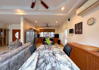 4 Bedrooms House in Baan Suay Mai Ngam East Pattaya H010916