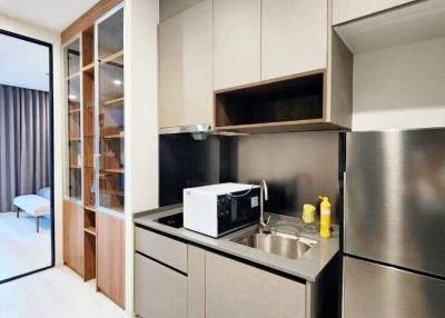 1 Bed 1 Bath 45 SQ.M Noble Ploenchit