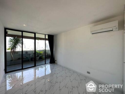 2-BR Condo at D.S. Tower 2 Sukhumvit 39 Condominium near MRT Sukhumvit