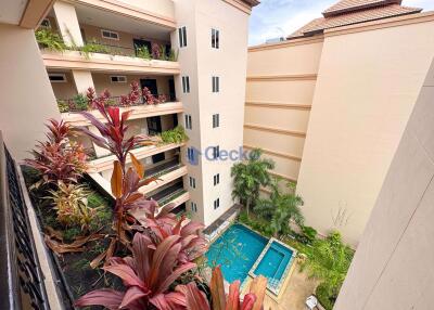 2 Bedrooms Condo in Executive Residence 4 Pratumnak C010926