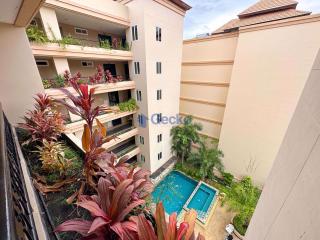 2 Bedrooms Condo in Executive Residence 4 Pratumnak C010926