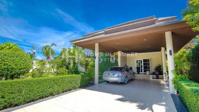 Lake and Golf View Villa in Laguna