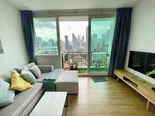 1-bedroom spacious condo for sale close to BTS Asoke