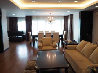 3 bed Condo in Sathorn Gardens Thungmahamek Sub District C020245