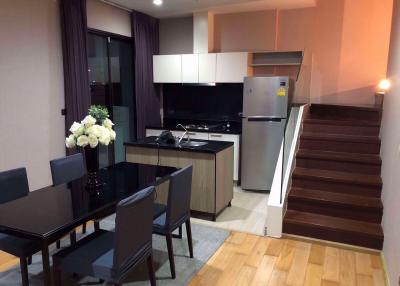 2 bed Duplex in Fuse Sathorn-Taksin Banglamphulang Sub District D020241