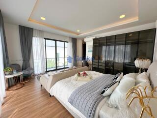 216 ตรม., 3 ห้องนอน, 3 ห้องน้ำ บ้าน ราคา ฿ 14,800,000