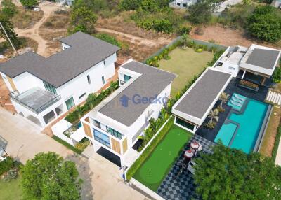3 Bedrooms House in Palm Lakeside East Pattaya H010928