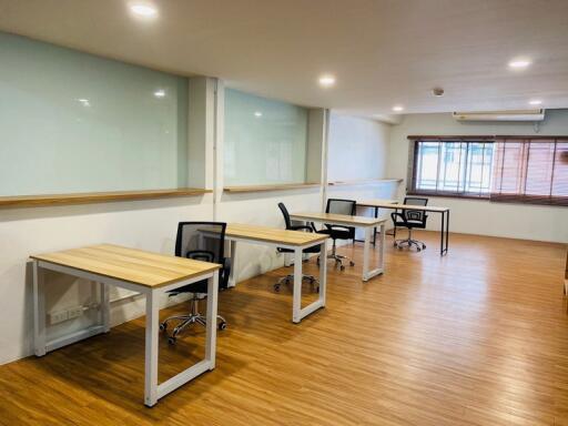 For Rent Bangkok Office Pan BTS Surasak Bang Rak