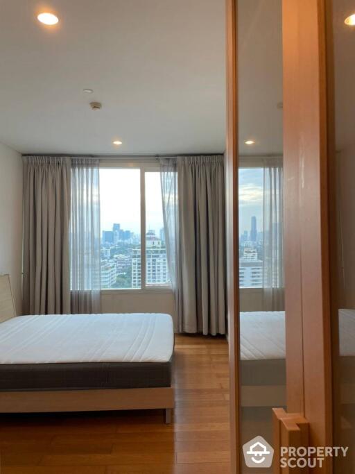 1-BR Condo at Wind Sukhumvit 23 near BTS Asok