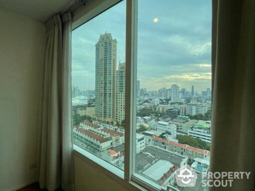 1-BR Condo at Wind Sukhumvit 23 near BTS Asok