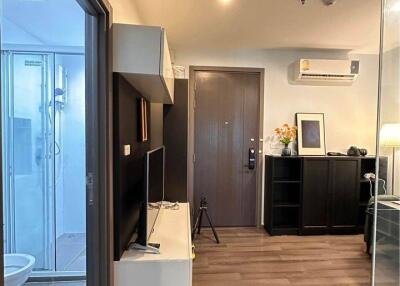 1-BR Condo at The Base Park East Sukhumvit 77 near BTS On Nut