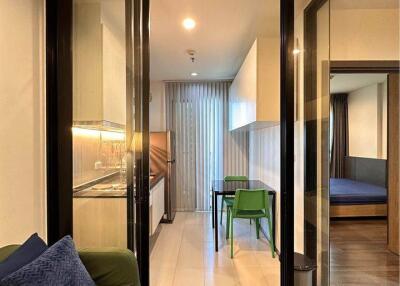 1-BR Condo at The Base Park East Sukhumvit 77 near BTS On Nut