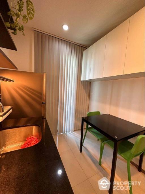 1-BR Condo at The Base Park East Sukhumvit 77 near BTS On Nut