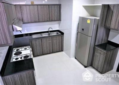 3-BR Condo at President Park Condominium near MRT Queen Sirikit National Convention Centre