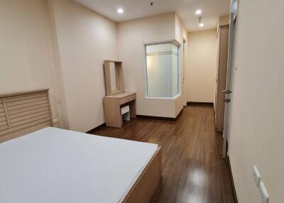 1-BR Condo at Supalai Premier @ Asoke near MRT Phetchaburi