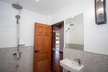 Unfurnished House for Sale at Jed Yod