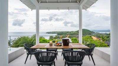 The 3-Storey Modern Duplex with Pool Overlooking Sea View