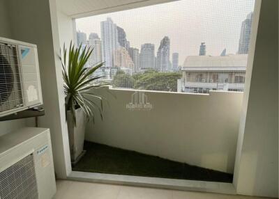 Pet Friendly  1 Bed 1 Bath Condo Le Nice Ekamai